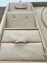 Load image into Gallery viewer, Anata Collection